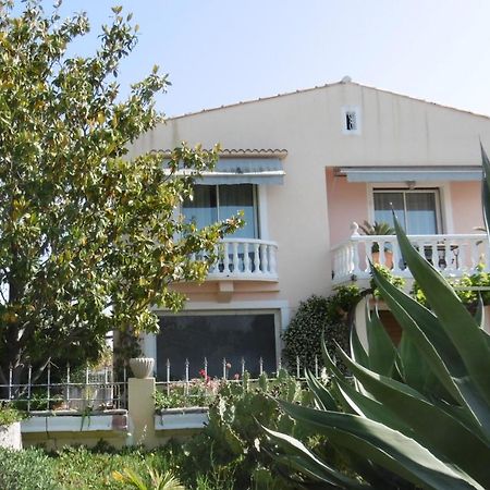 rez de chaussée studio climatisé dans villa Aigues-Mortes Exterior foto