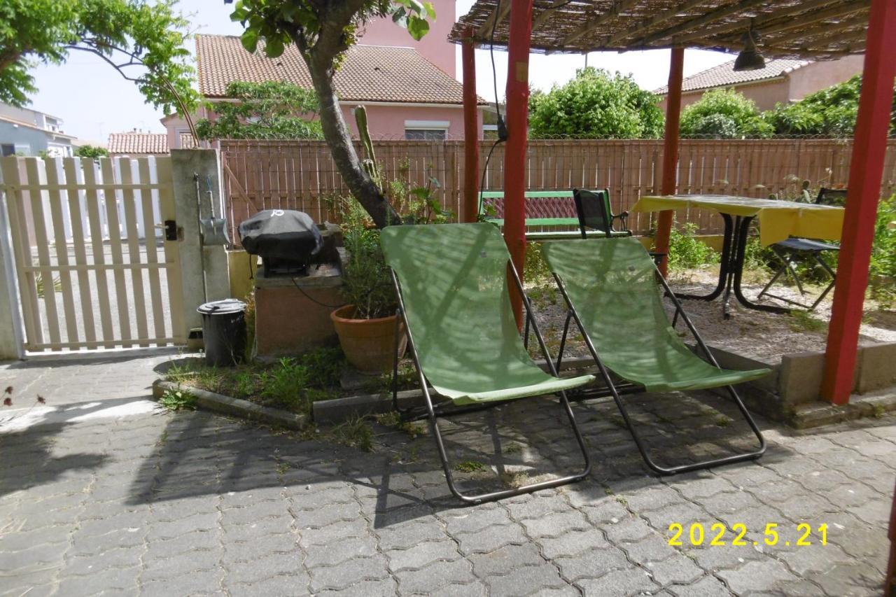 rez de chaussée studio climatisé dans villa Aigues-Mortes Exterior foto
